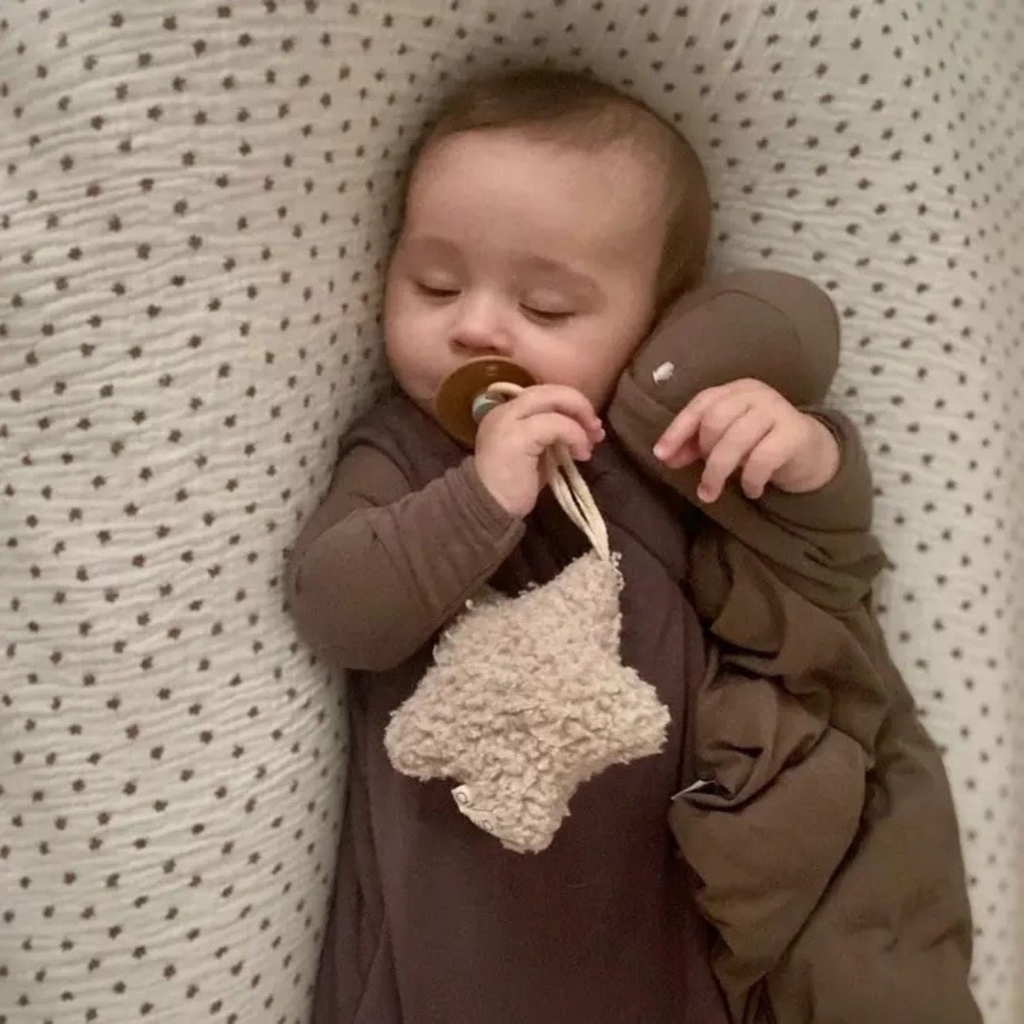 Teddy Star Pacifier Holder - Sand