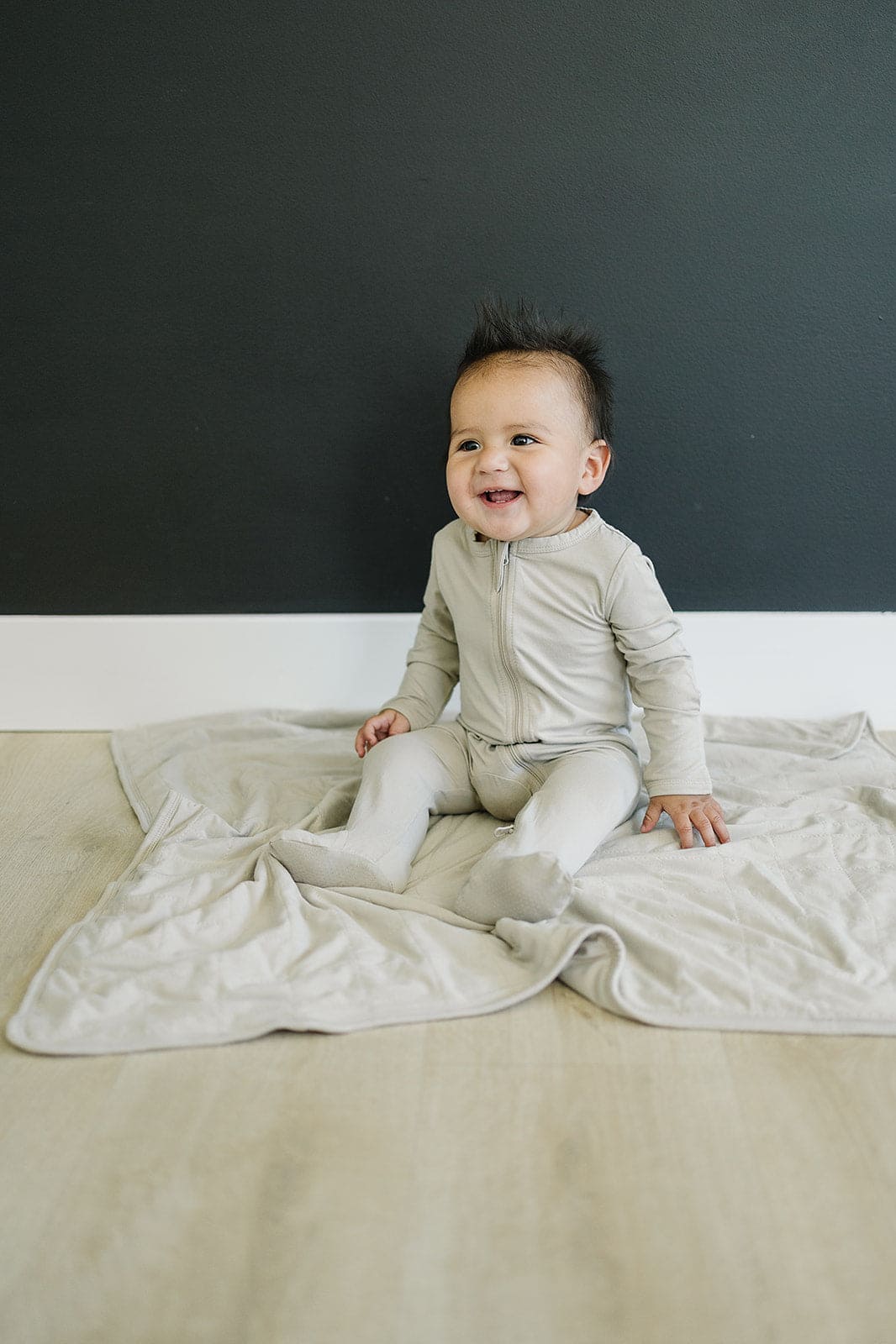 Oatmeal Bamboo Zipper Sleeper